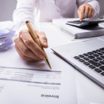 Wystawianie faktur korygujących – kiedy, jak i dlaczego?