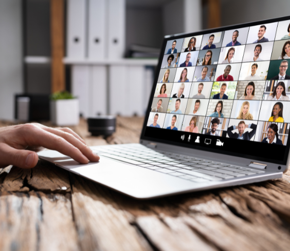 Kadrowe Środy - cykl bezpłatnych webinarów dla kadrowców.